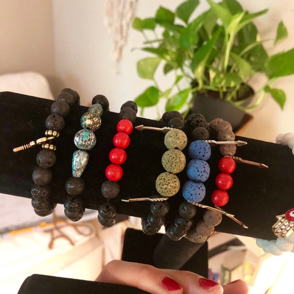 Bracelets - Picture 6 of 8